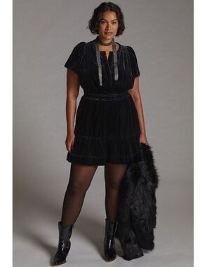 Maeve by Anthropologie Somerset
Velvet Mini Dress 1X Black HTF Flutter Sleeve